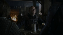 extant_GameOfThrones_4x01-TwoSwords_5729