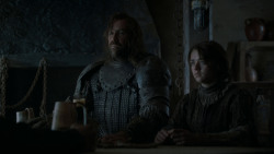 extant_GameOfThrones_4x01-TwoSwords_5732