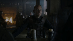 extant_GameOfThrones_4x01-TwoSwords_5738