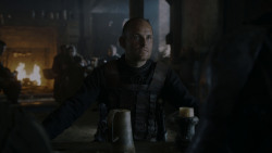extant_GameOfThrones_4x01-TwoSwords_5741