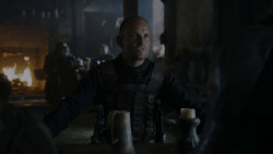 extant_GameOfThrones_4x01-TwoSwords_5757