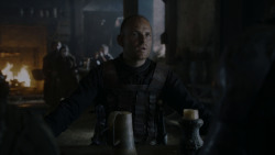 extant_GameOfThrones_4x01-TwoSwords_5761