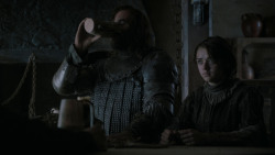 extant_GameOfThrones_4x01-TwoSwords_5764