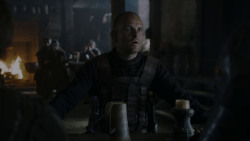 extant_GameOfThrones_4x01-TwoSwords_5768