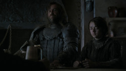 extant_GameOfThrones_4x01-TwoSwords_5770