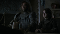 extant_GameOfThrones_4x01-TwoSwords_5771
