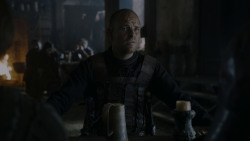 extant_GameOfThrones_4x01-TwoSwords_5778