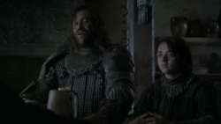 extant_GameOfThrones_4x01-TwoSwords_5796