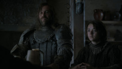 extant_GameOfThrones_4x01-TwoSwords_5798