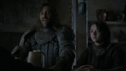 extant_GameOfThrones_4x01-TwoSwords_5799