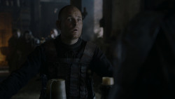 extant_GameOfThrones_4x01-TwoSwords_5805