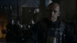 extant_GameOfThrones_4x01-TwoSwords_5820