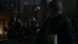 extant_GameOfThrones_4x01-TwoSwords_5826