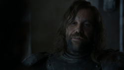 extant_GameOfThrones_4x01-TwoSwords_5848
