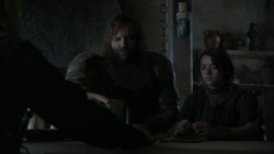 extant_GameOfThrones_4x01-TwoSwords_5855