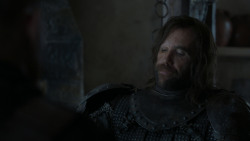 extant_GameOfThrones_4x01-TwoSwords_5881