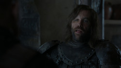 extant_GameOfThrones_4x01-TwoSwords_5885