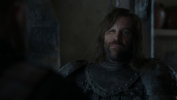 extant_GameOfThrones_4x01-TwoSwords_5897