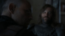 extant_GameOfThrones_4x01-TwoSwords_5899