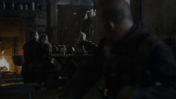 extant_GameOfThrones_4x01-TwoSwords_5906
