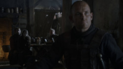 extant_GameOfThrones_4x01-TwoSwords_5908