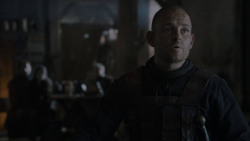 extant_GameOfThrones_4x01-TwoSwords_5912