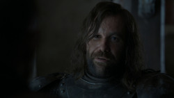 extant_GameOfThrones_4x01-TwoSwords_5923