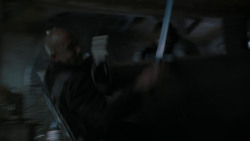 extant_GameOfThrones_4x01-TwoSwords_5962