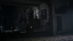extant_GameOfThrones_4x01-TwoSwords_5964