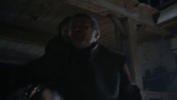 extant_GameOfThrones_4x01-TwoSwords_5970