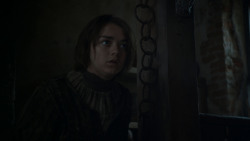 extant_GameOfThrones_4x01-TwoSwords_5974