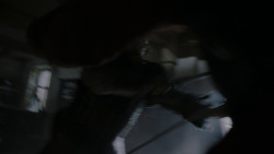 extant_GameOfThrones_4x01-TwoSwords_5988