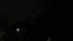 extant_GameOfThrones_4x01-TwoSwords_5992