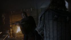 extant_GameOfThrones_4x01-TwoSwords_6001