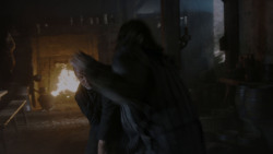 extant_GameOfThrones_4x01-TwoSwords_6004