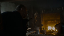 extant_GameOfThrones_4x01-TwoSwords_6005