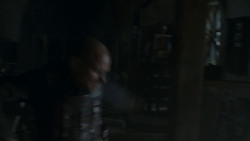 extant_GameOfThrones_4x01-TwoSwords_6020