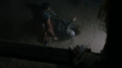 extant_GameOfThrones_4x01-TwoSwords_6022