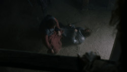 extant_GameOfThrones_4x01-TwoSwords_6023