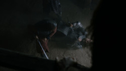 extant_GameOfThrones_4x01-TwoSwords_6024