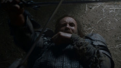 extant_GameOfThrones_4x01-TwoSwords_6026