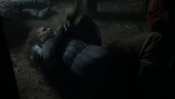 extant_GameOfThrones_4x01-TwoSwords_6032