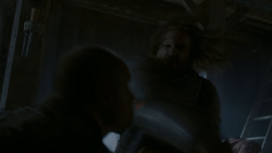 extant_GameOfThrones_4x01-TwoSwords_6042