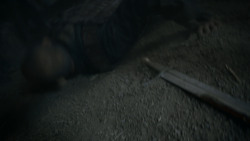 extant_GameOfThrones_4x01-TwoSwords_6044