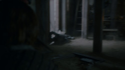 extant_GameOfThrones_4x01-TwoSwords_6051