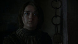 extant_GameOfThrones_4x01-TwoSwords_6052