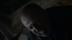 extant_GameOfThrones_4x01-TwoSwords_6061