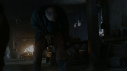 extant_GameOfThrones_4x01-TwoSwords_6064
