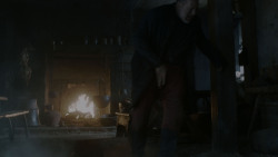 extant_GameOfThrones_4x01-TwoSwords_6065