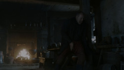 extant_GameOfThrones_4x01-TwoSwords_6066